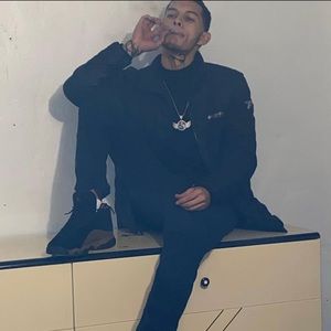 Meet your Posher, Brandon